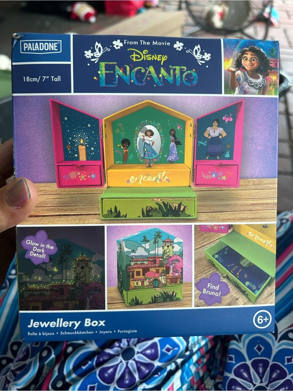 N/A official disney